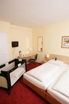 Фото Comfort Garni Hotel