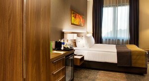 Holiday Inn Istanbul - Kadikoy (Istanbul, Kadikoy, Egitim Neighborhood, Poyraz Street, 6), hotel