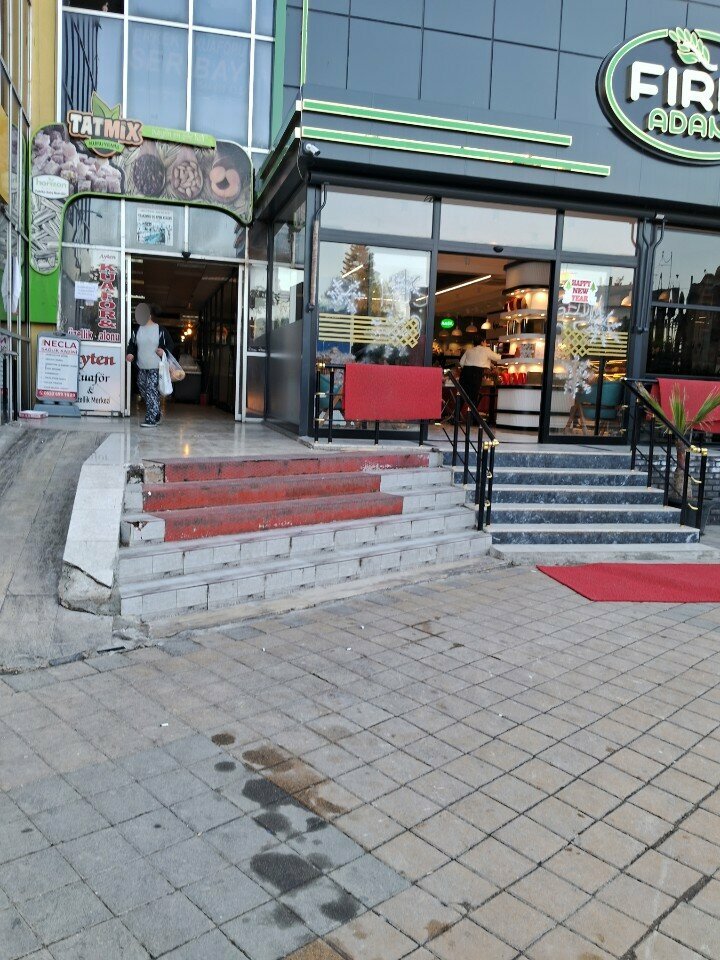 Орехи, снеки, сухофрукты Tatmix Nuts Kisla Branch, Адана, фото