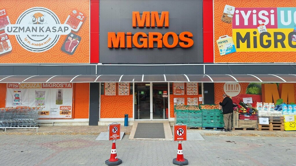 Supermarket Migros, Konya, photo
