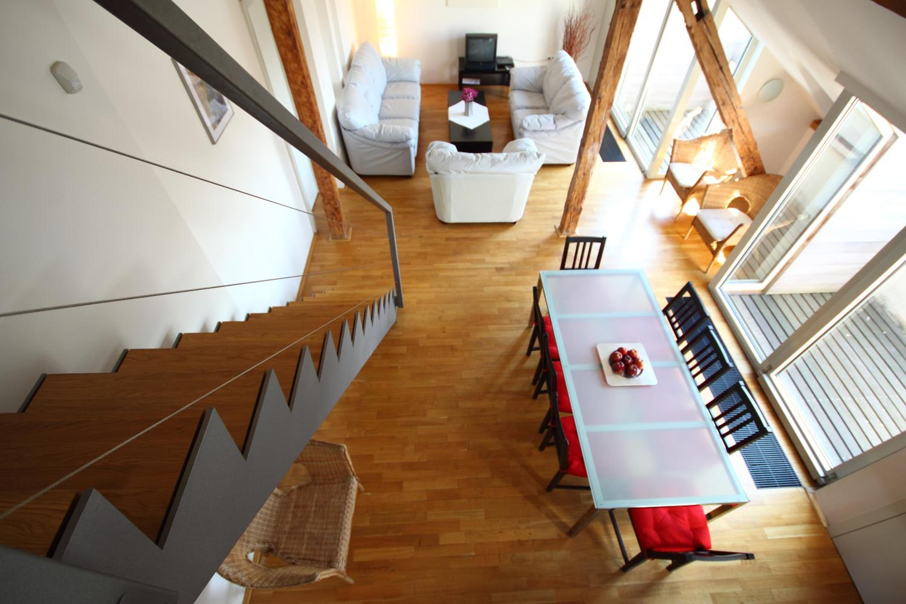 Фото RiverView Palace Apartments