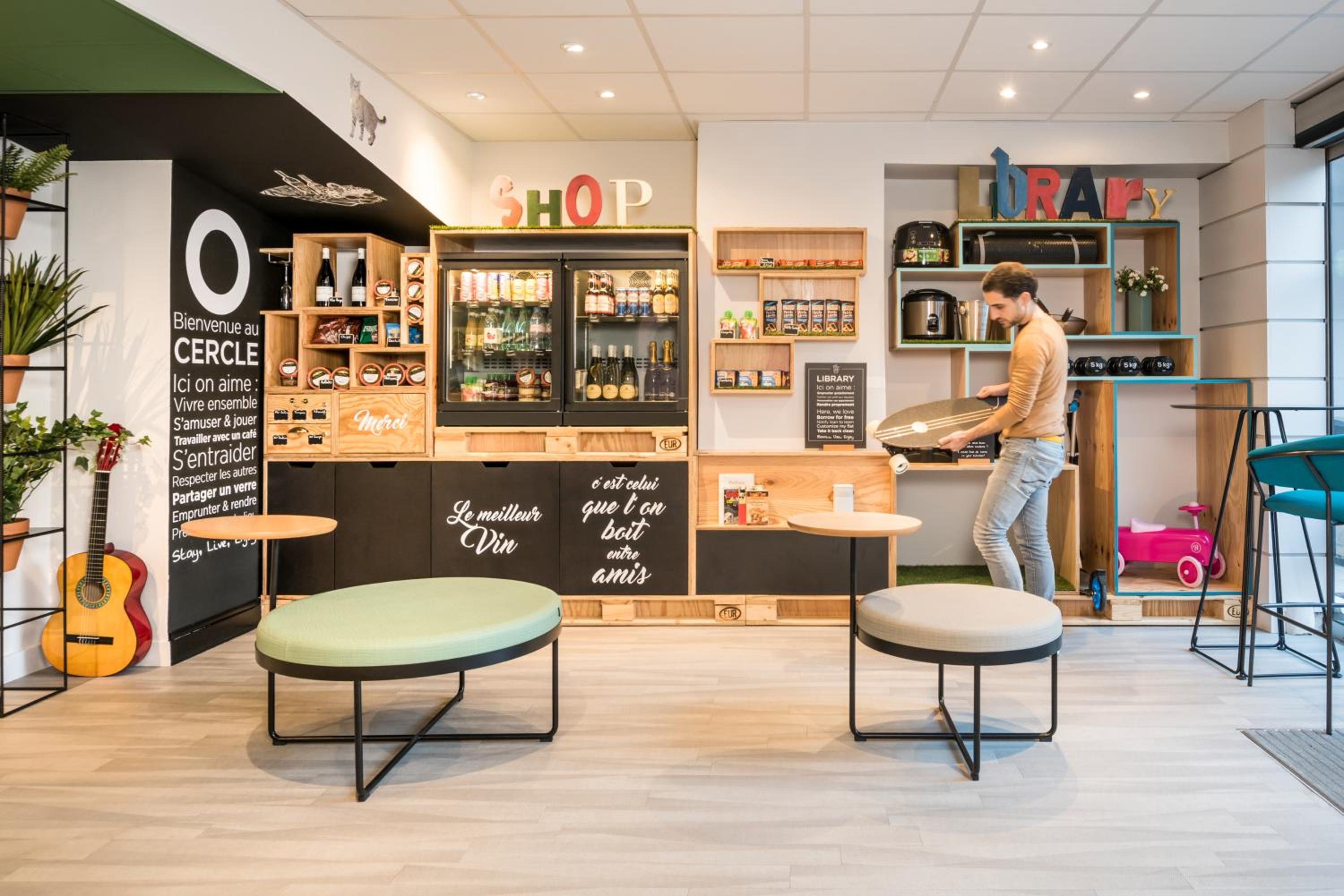 Фото Adagio Paris Montmartre Hotel