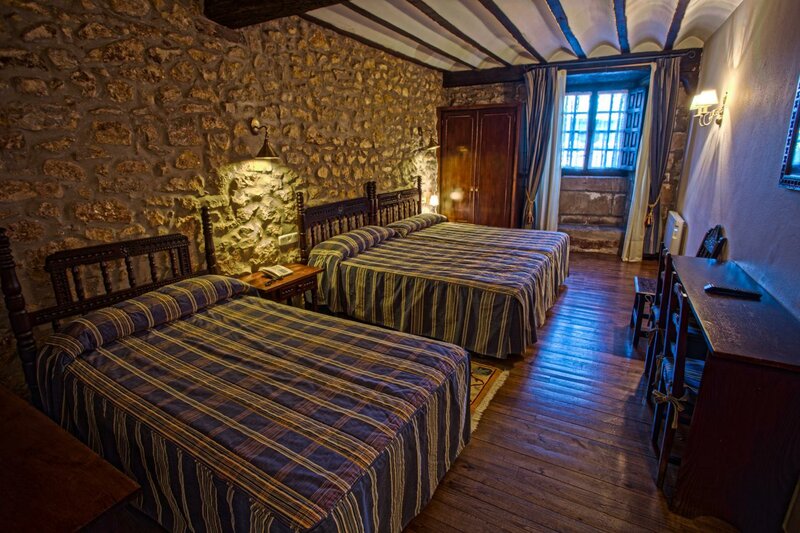 Гостиница Hotel Altamira в Сантильяне-деле-Маре