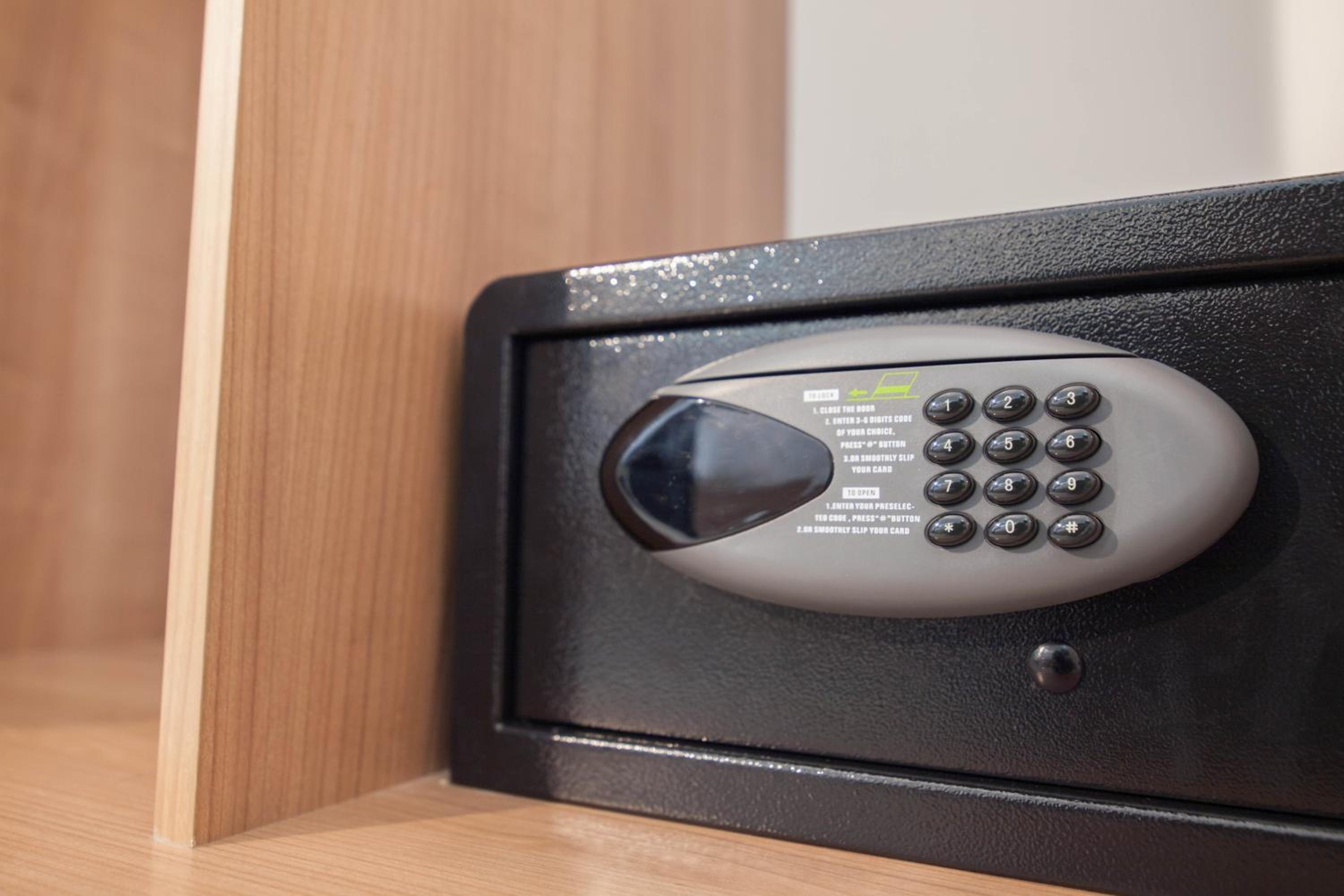 Фото Racha Residence Sri Racha