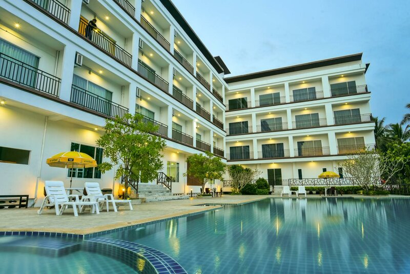 Гостиница Southgate Residence Hotel