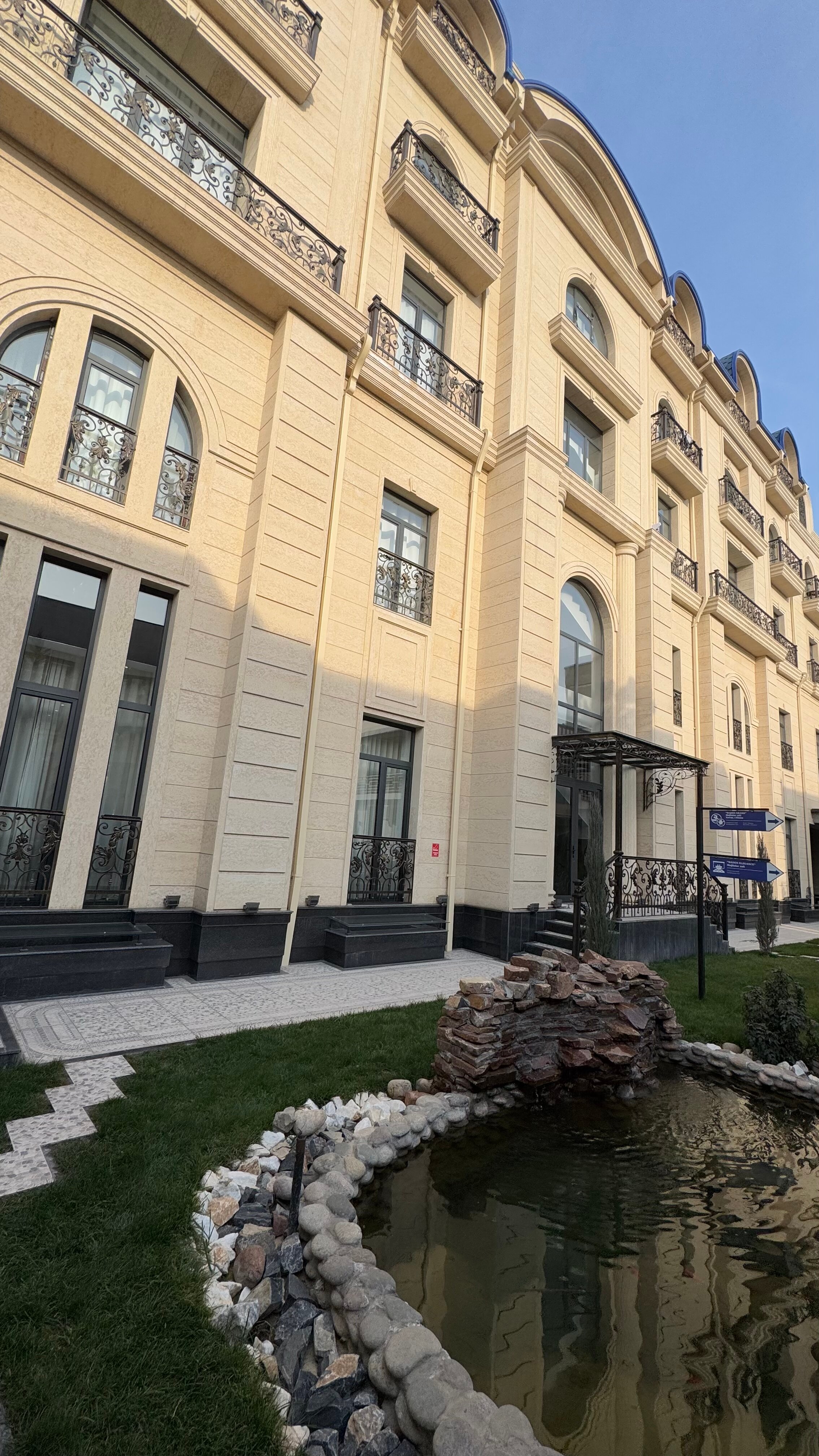 Фото Baden-Baden Hotel