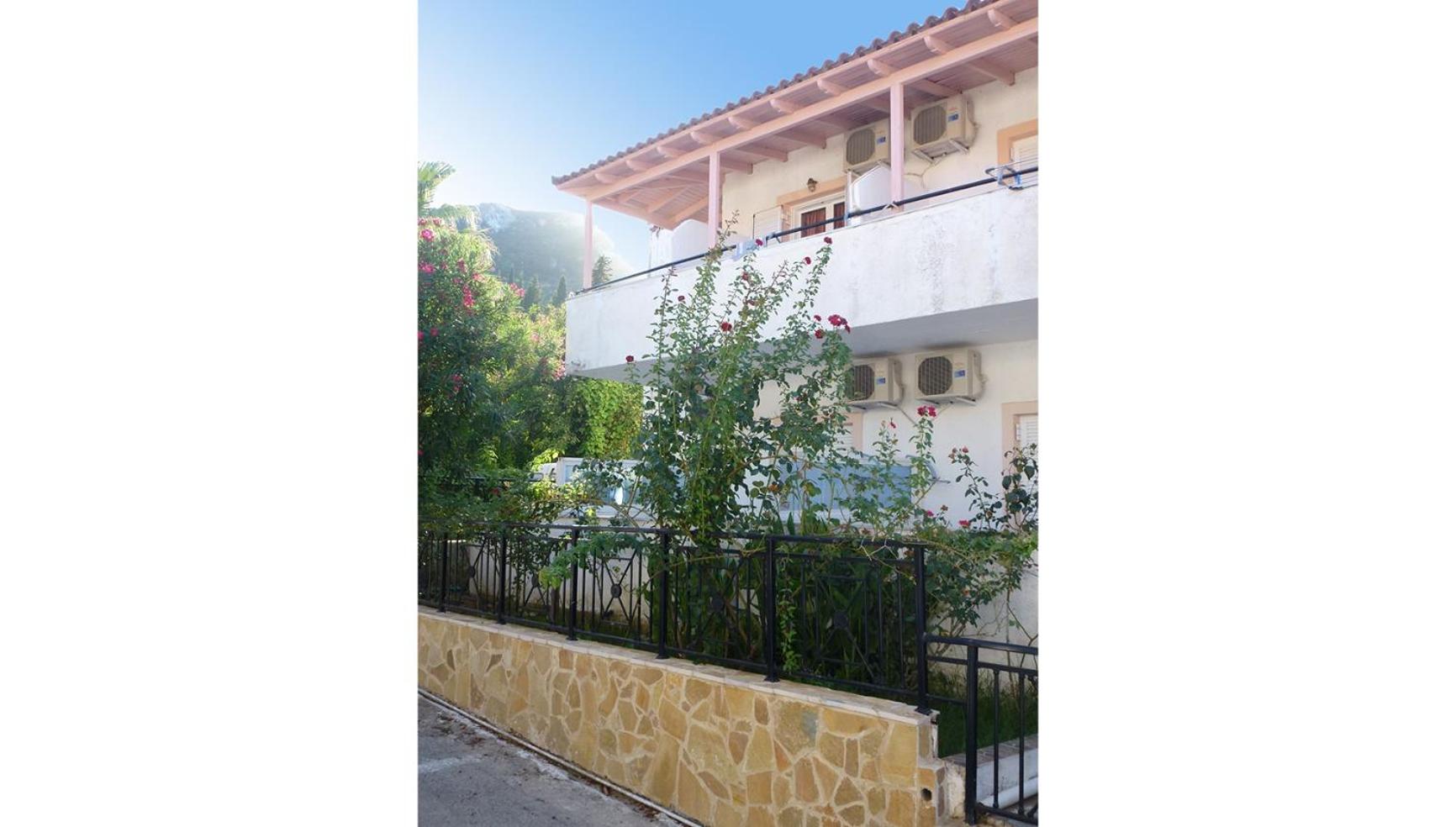 Фото Galini Studios