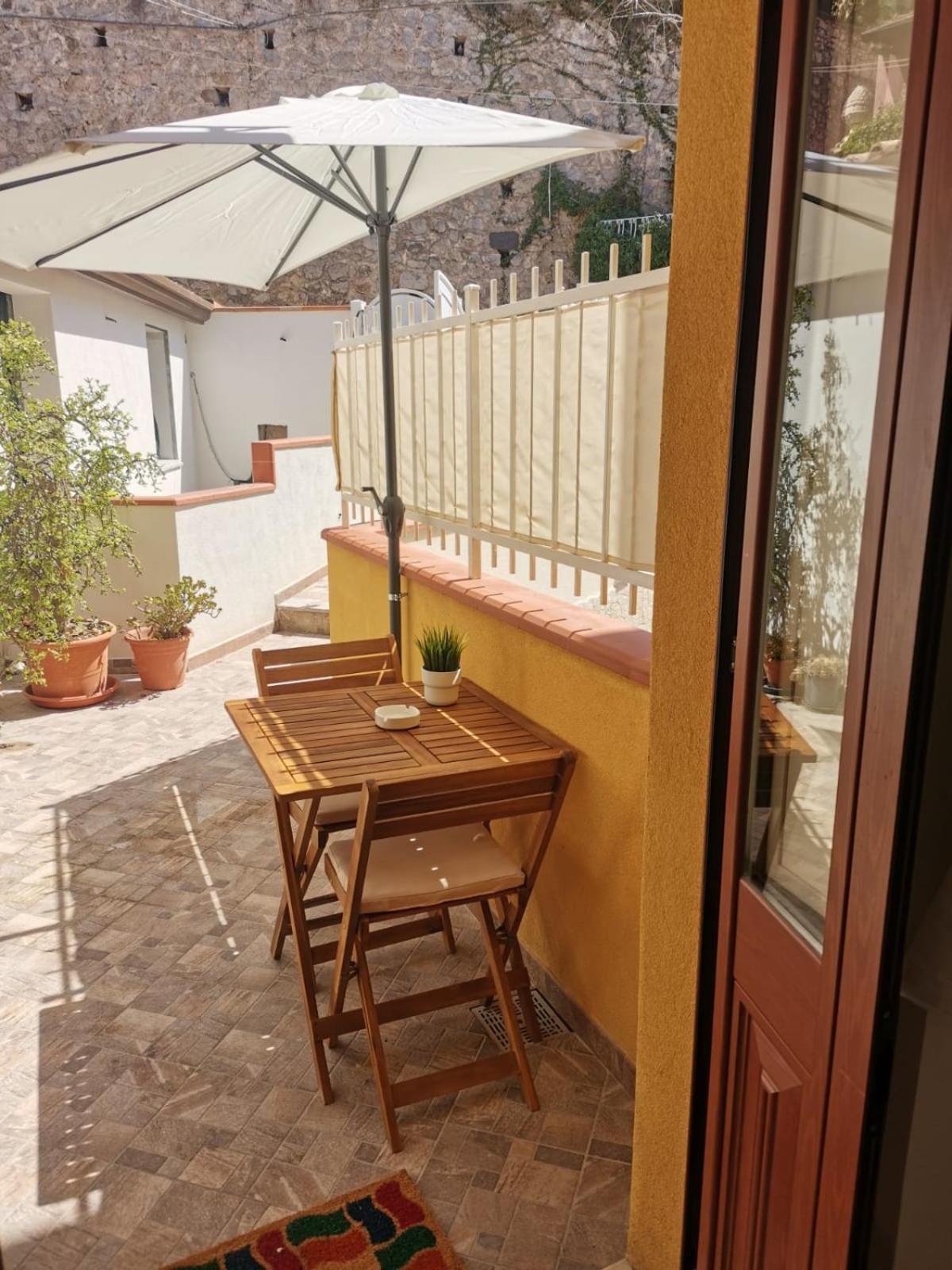 Фото Cartolina Apartment