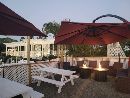 Гостиница The Shore Club в Белмаре