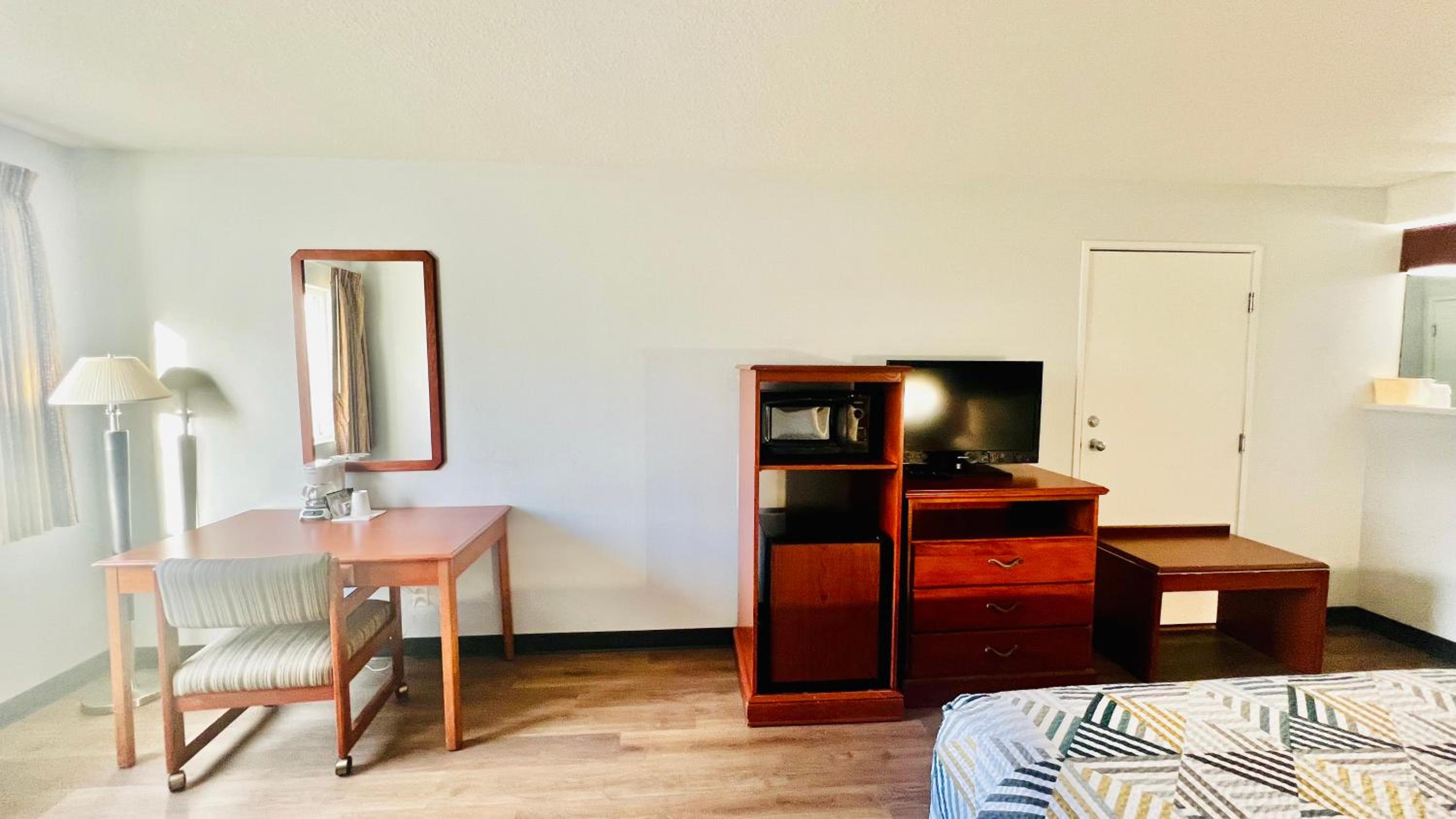 Фото Hospitality Inn