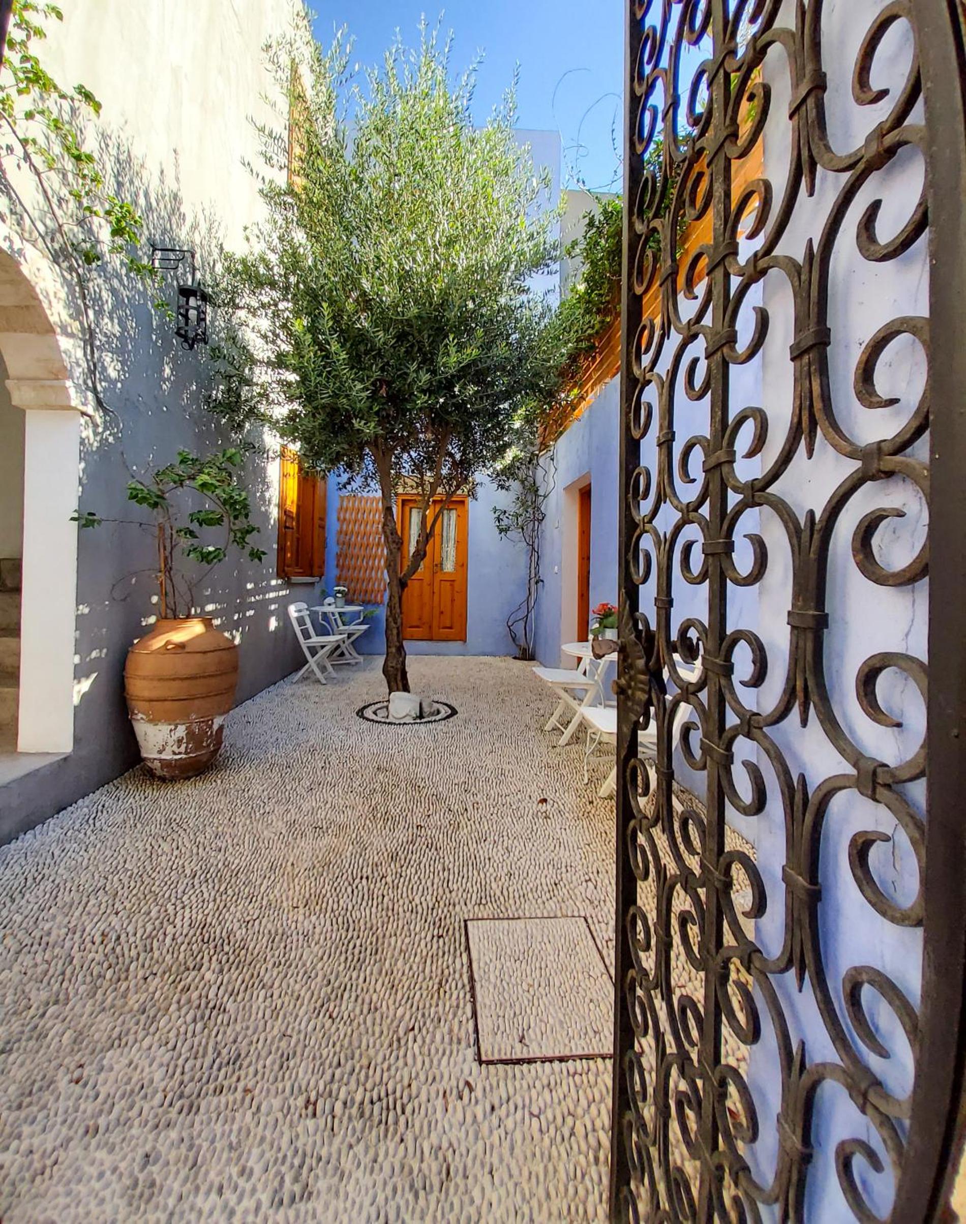 Фото Saint George Studios