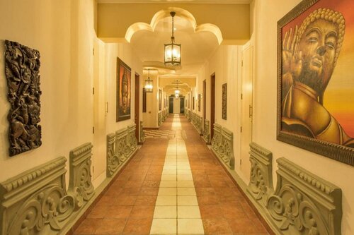 Внешний вид отеля Colosseum Hotel and Fitness Club в Дар-эс-Саламе, фото 3