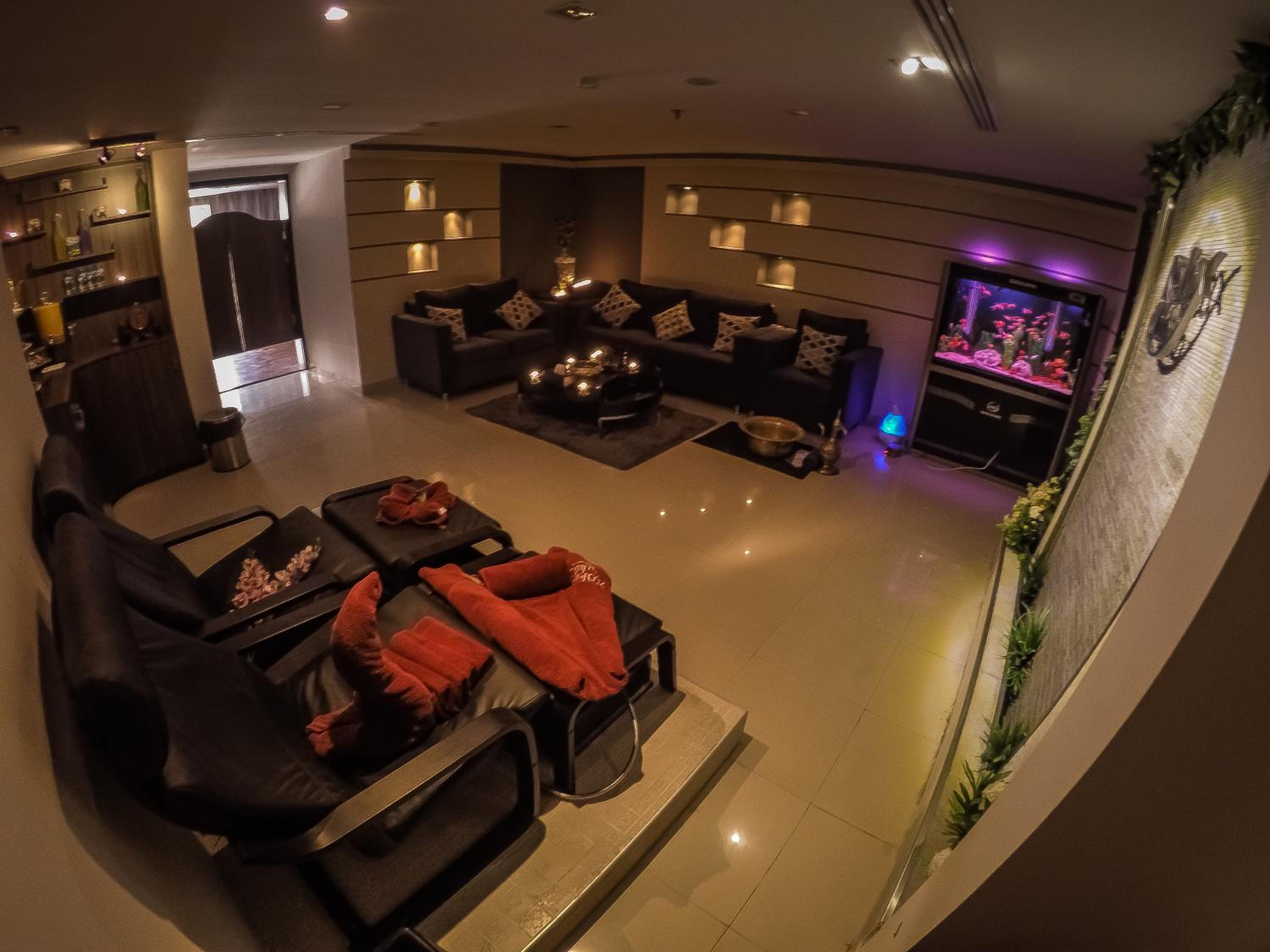 Фото Watheer Hotel Suite