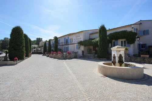 Гостиница Hotel La Bastide De Valbonne в Вальбонне