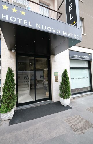 Гостиница Hotel Nuovo Metrò в Милане