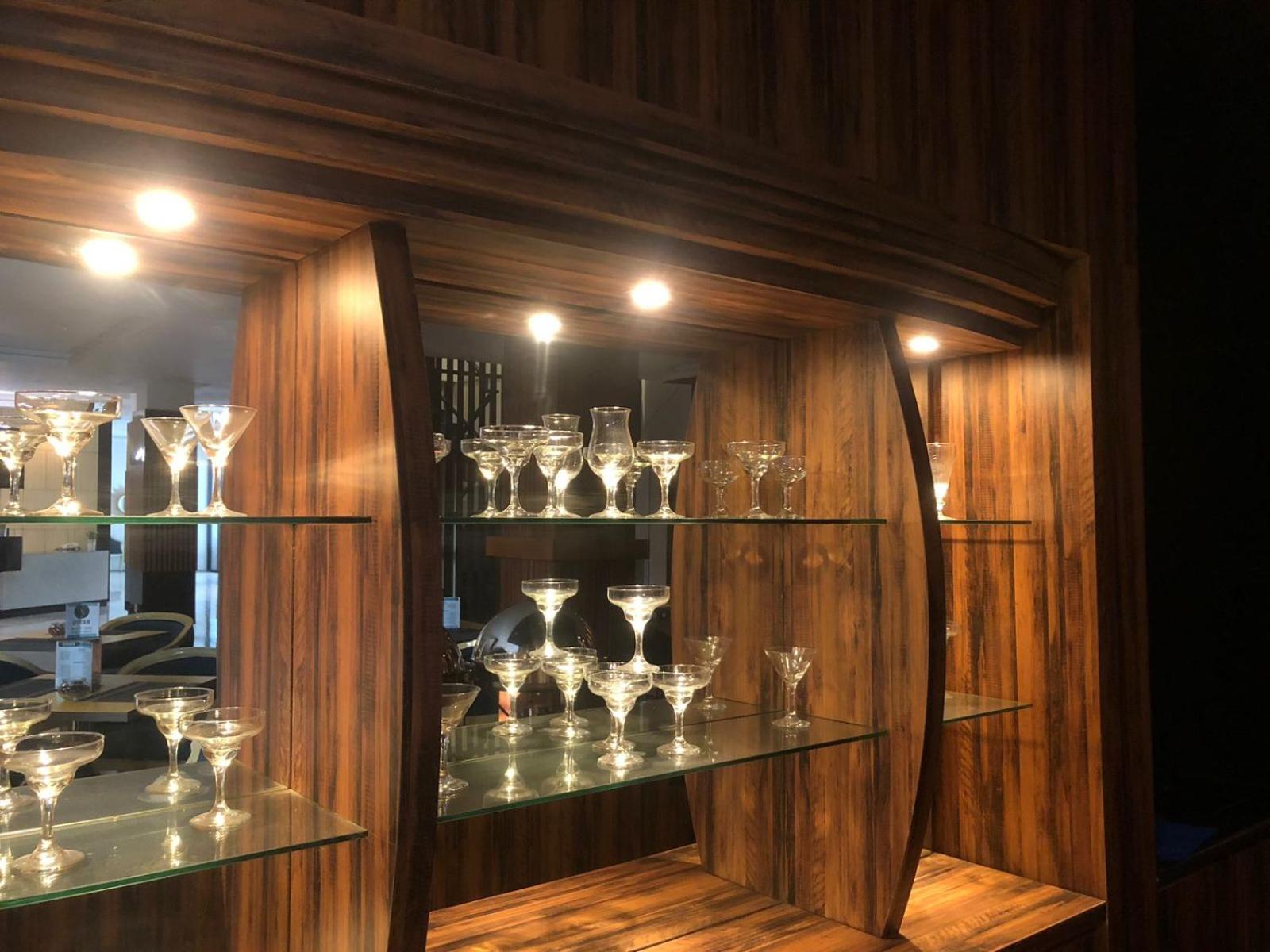 Фото Hotel Aruni Ancol