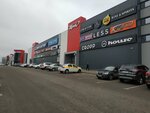 Bumper up (praspiekt Budaŭnikoŭ, 15Г), productos para teléfonos móviles