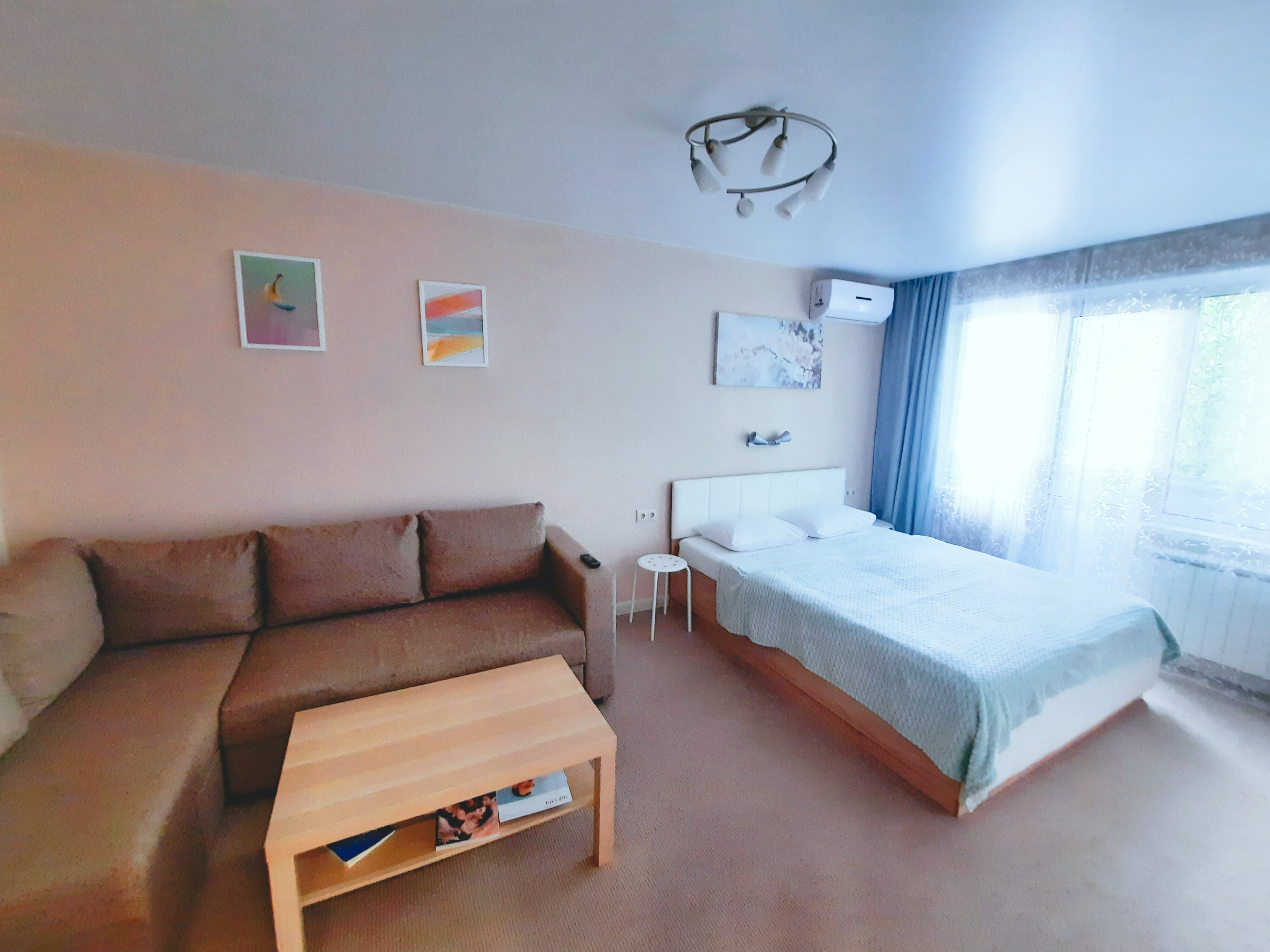 Фото отеля 1