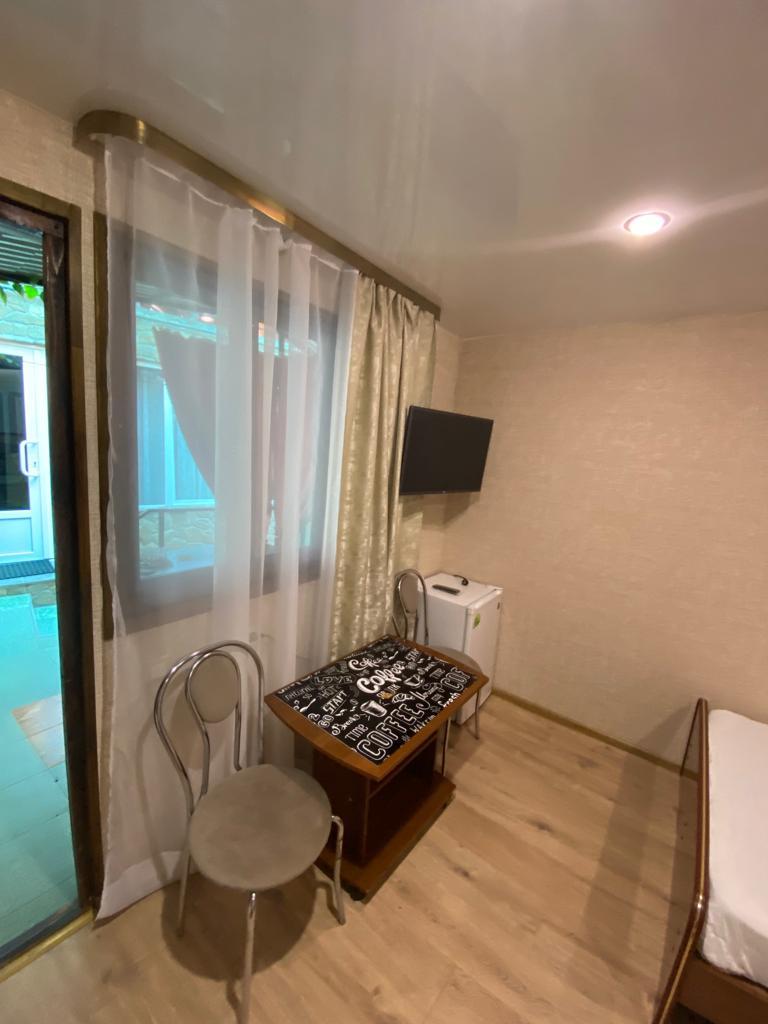 Фото Гостевой дом на улице Надежды