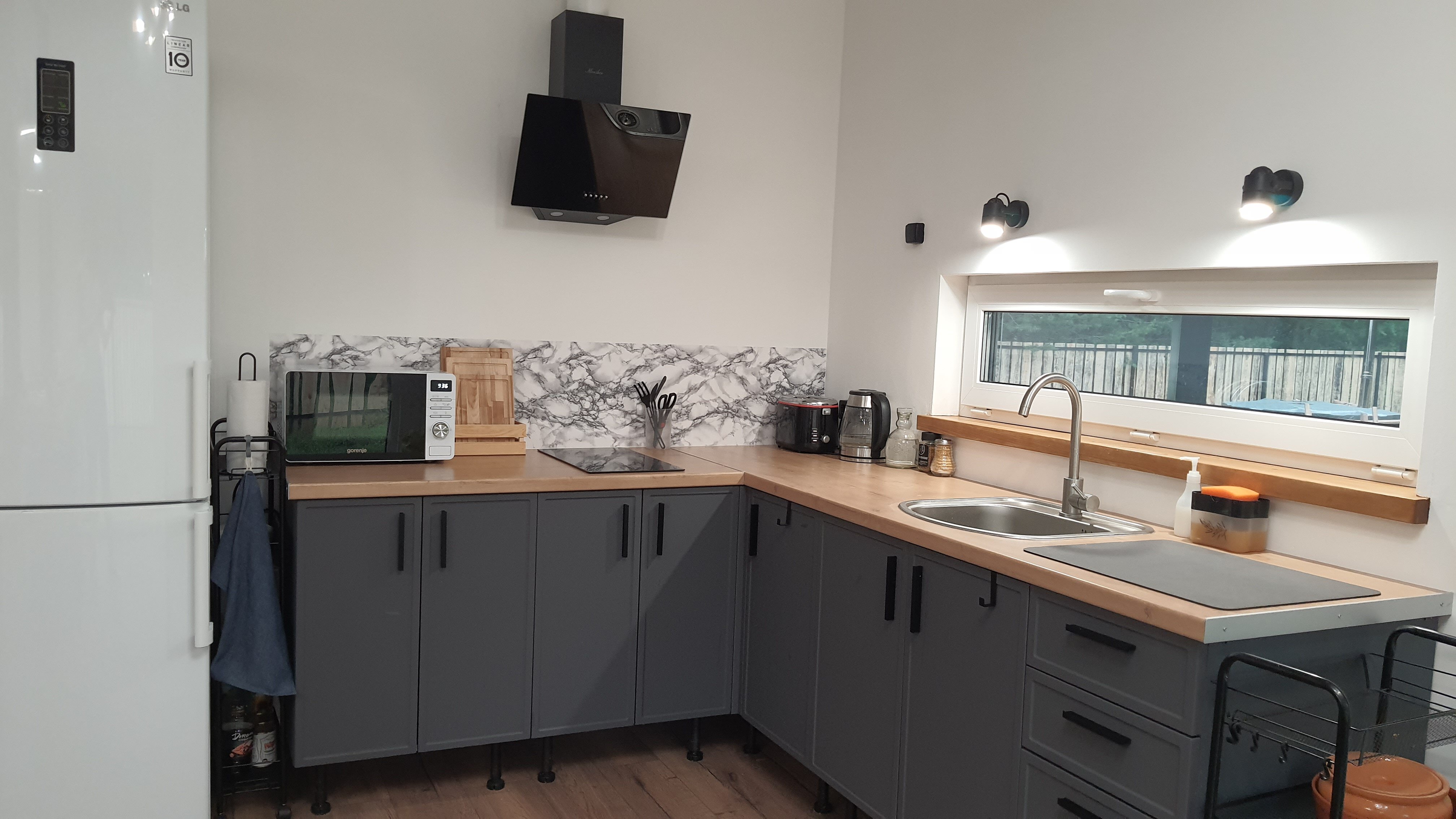 Фото Домик под соснами