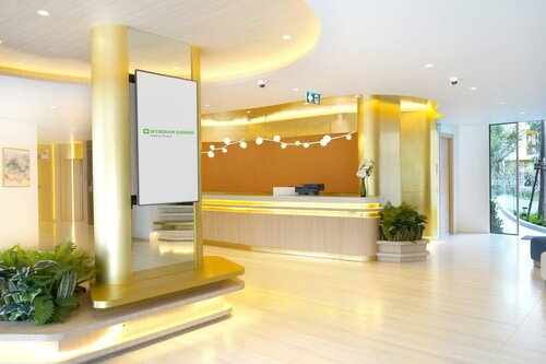 Гостиница Wyndham Garden Naithon Phuket