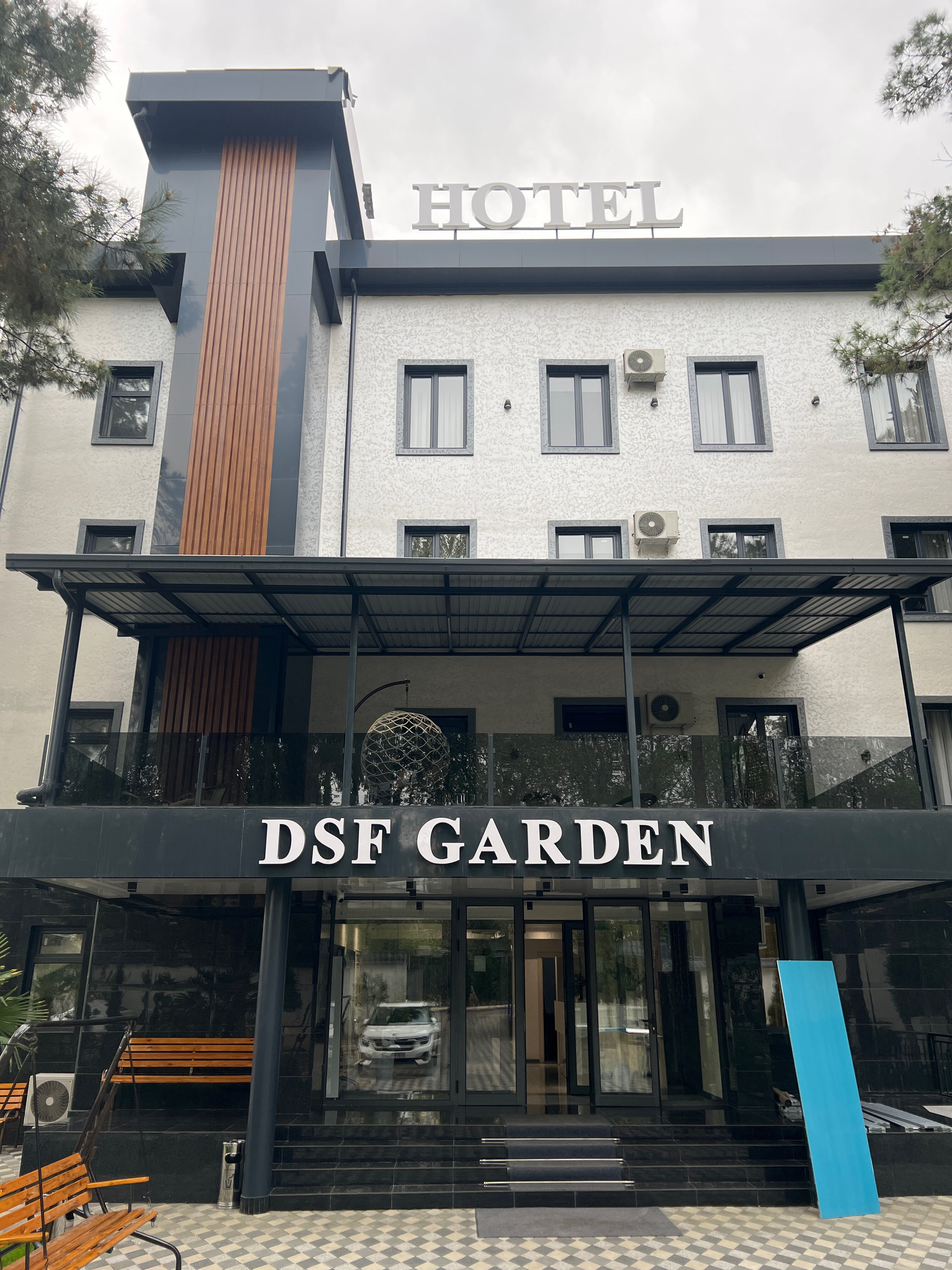 Фото Dsf Garden Hotel