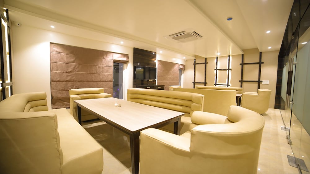 Фото Dhamma Grand Hotel Resort