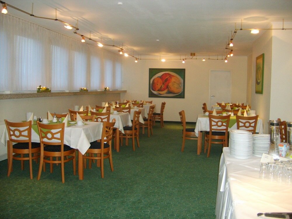 Фото City Hotel Deutsches Haus