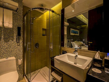 Фото Best Western Plus Maple Leaf