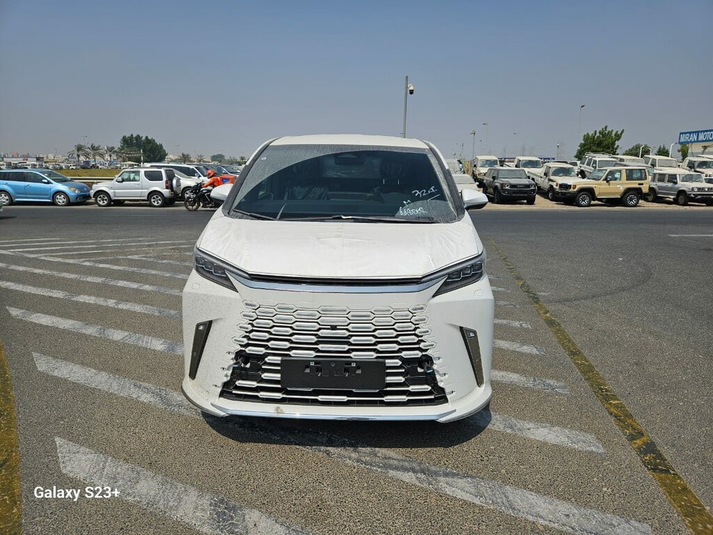 Car dealership Auto Ranch, Dubai, photo