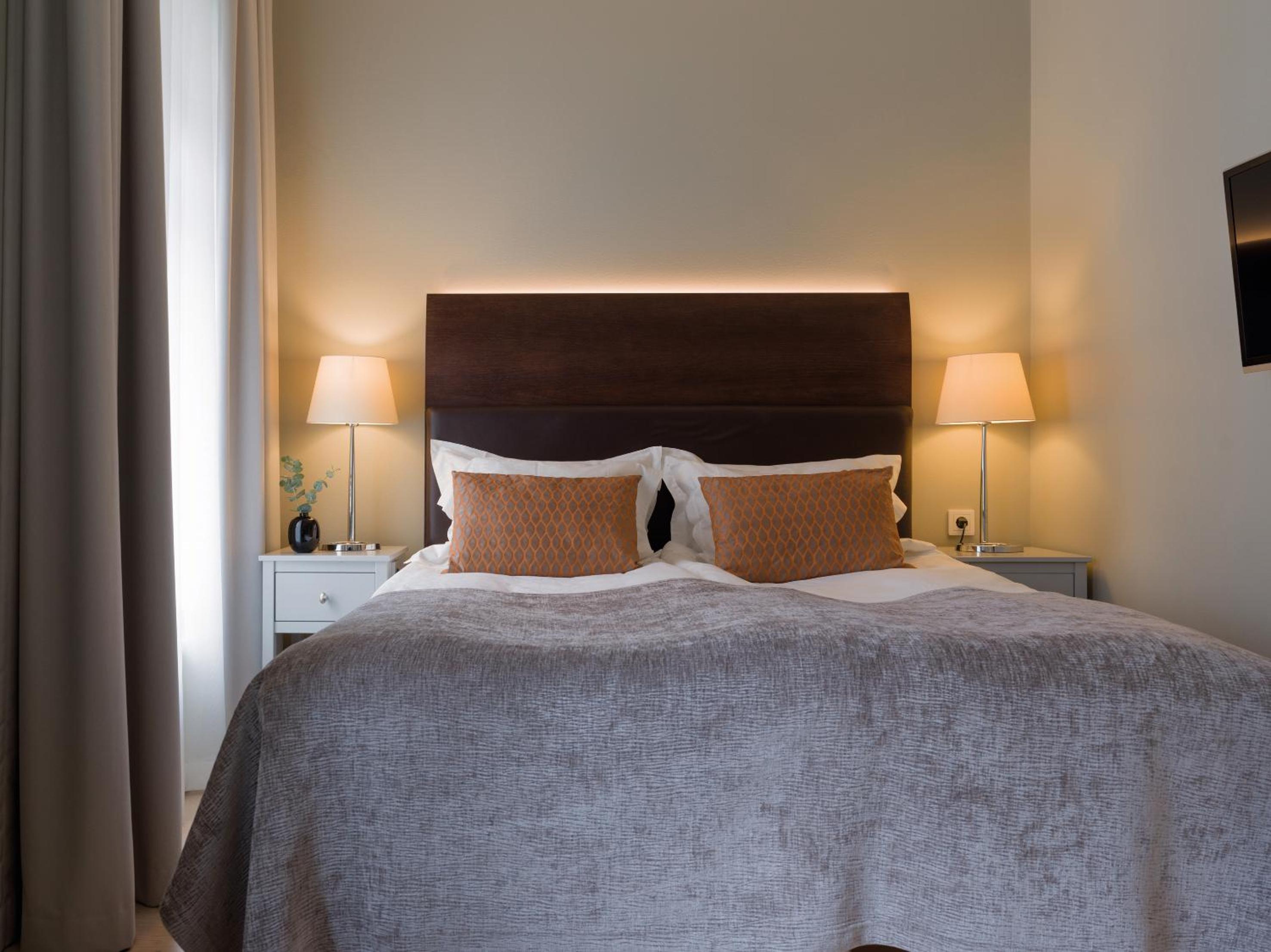 Фото Elite Hotel Adlon