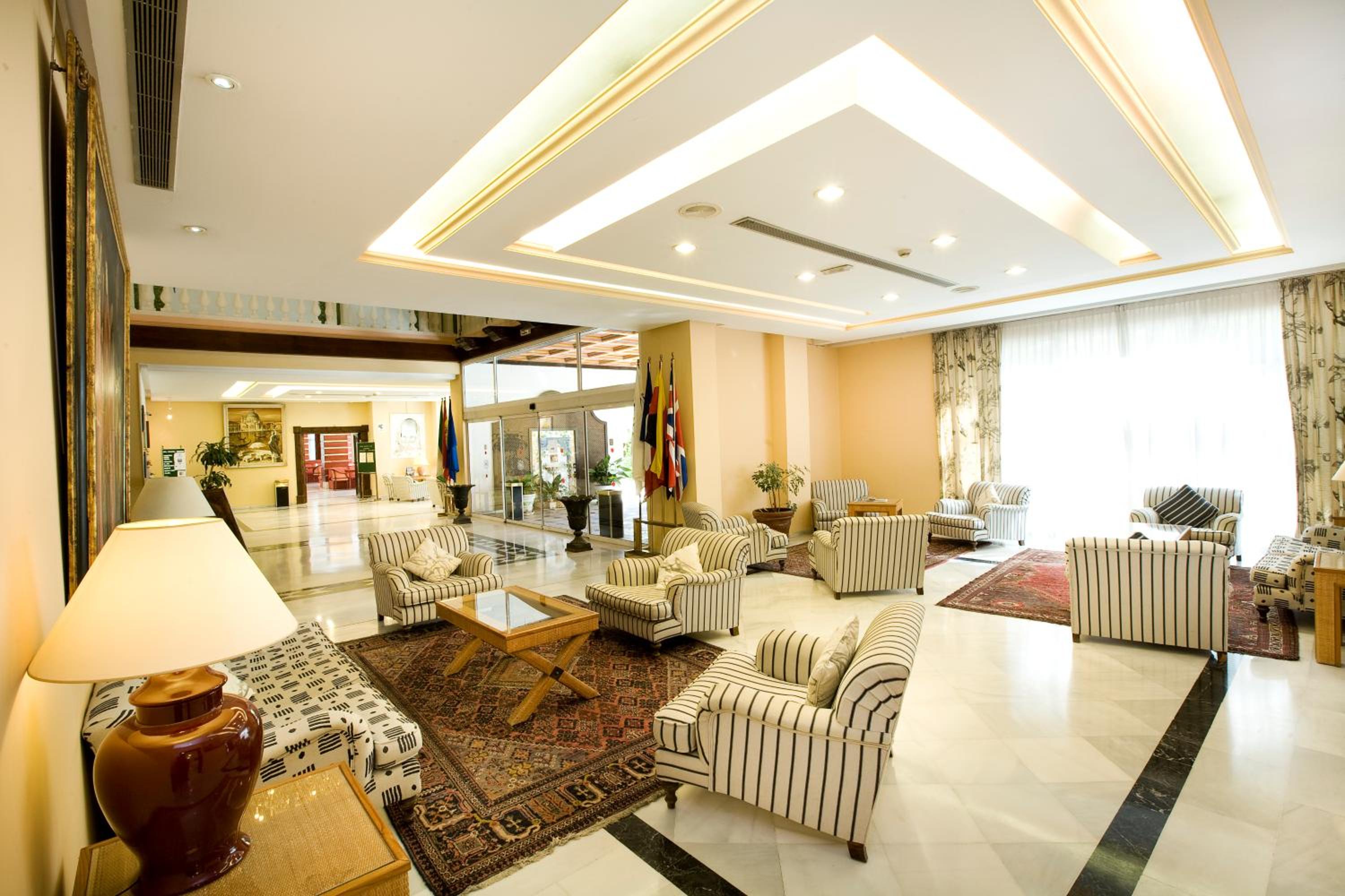 Фото Aparthotel Monarque Sultán