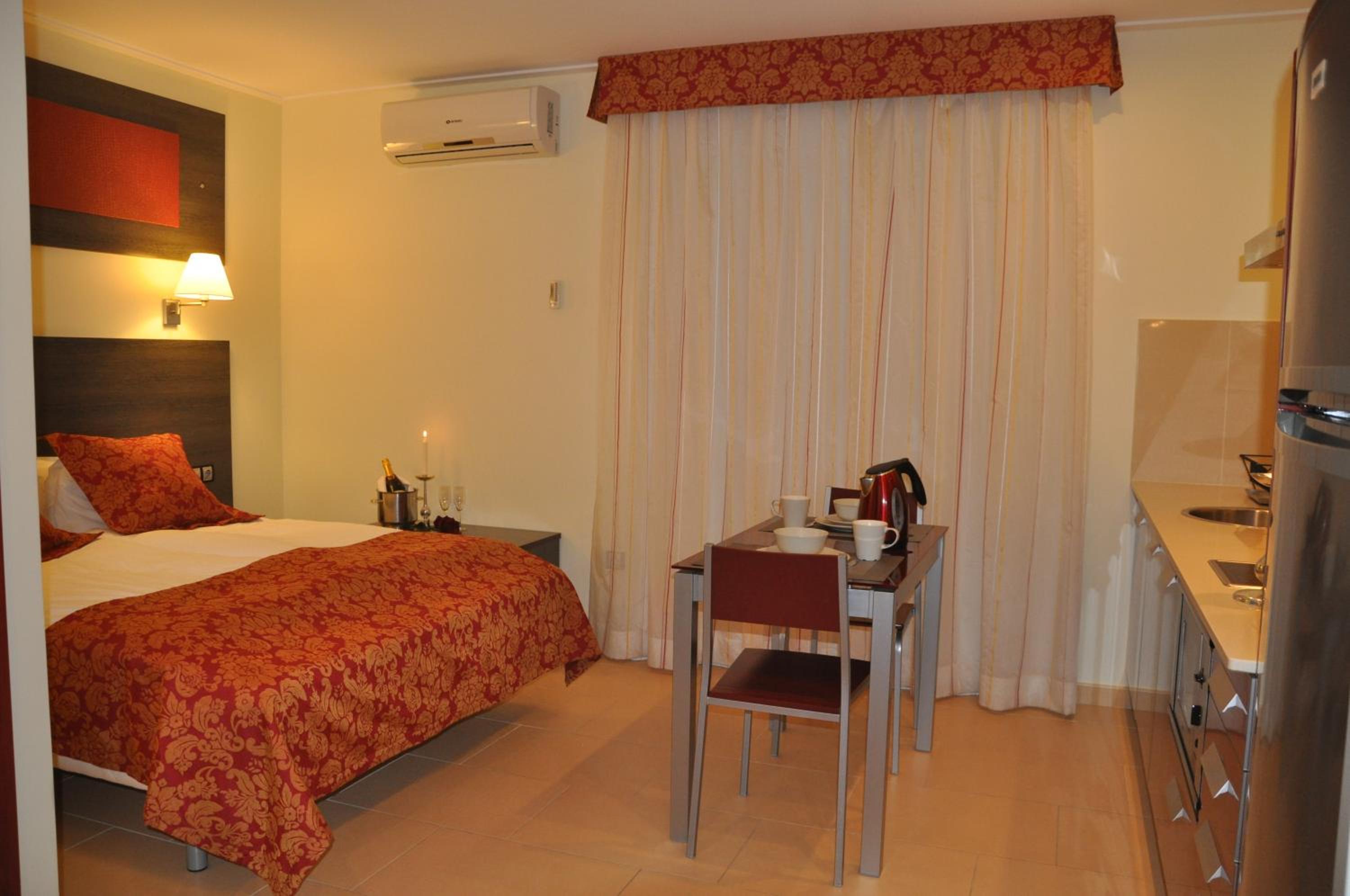 Фото Casablanca Suites