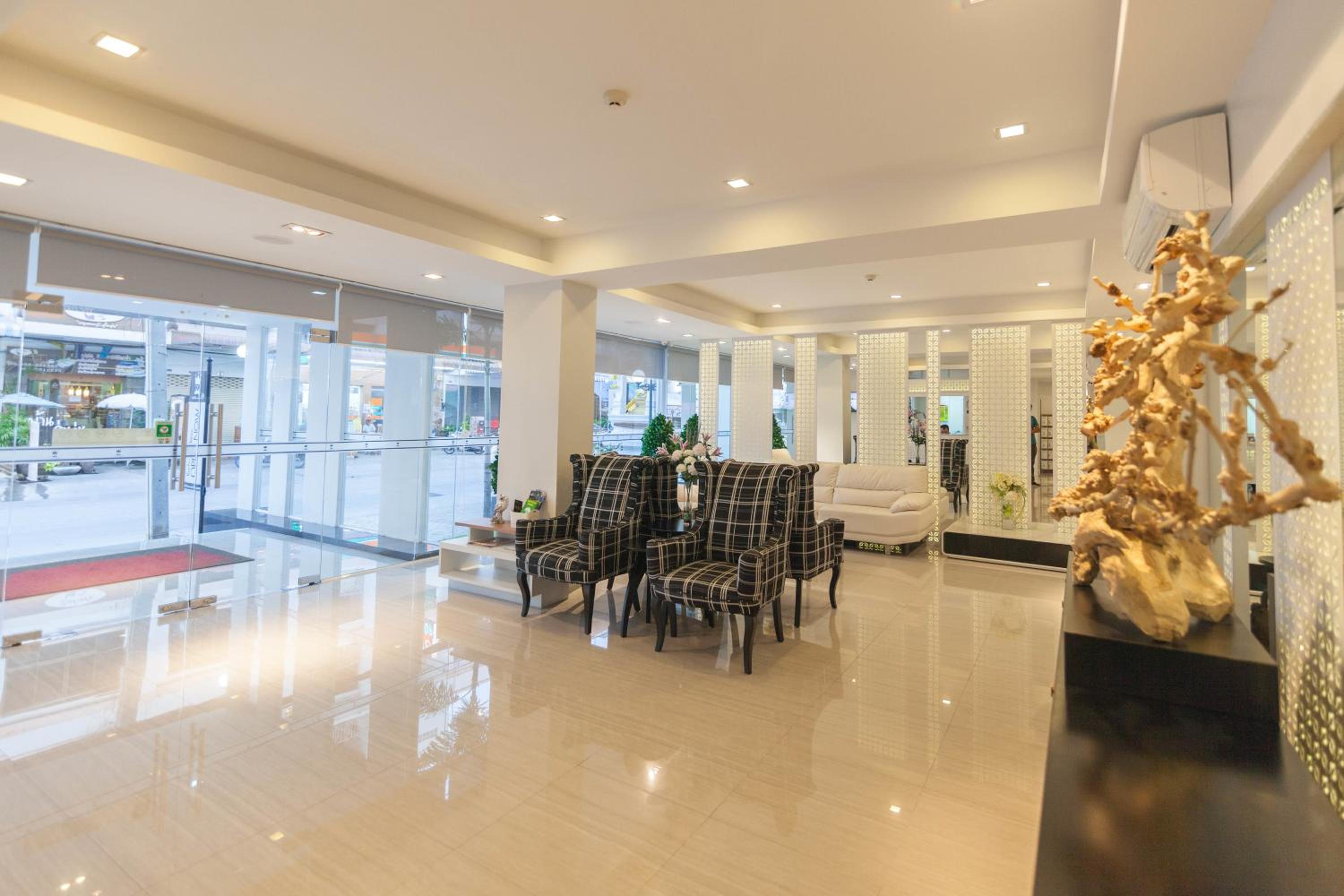 Фото Racha Residence Sri Racha