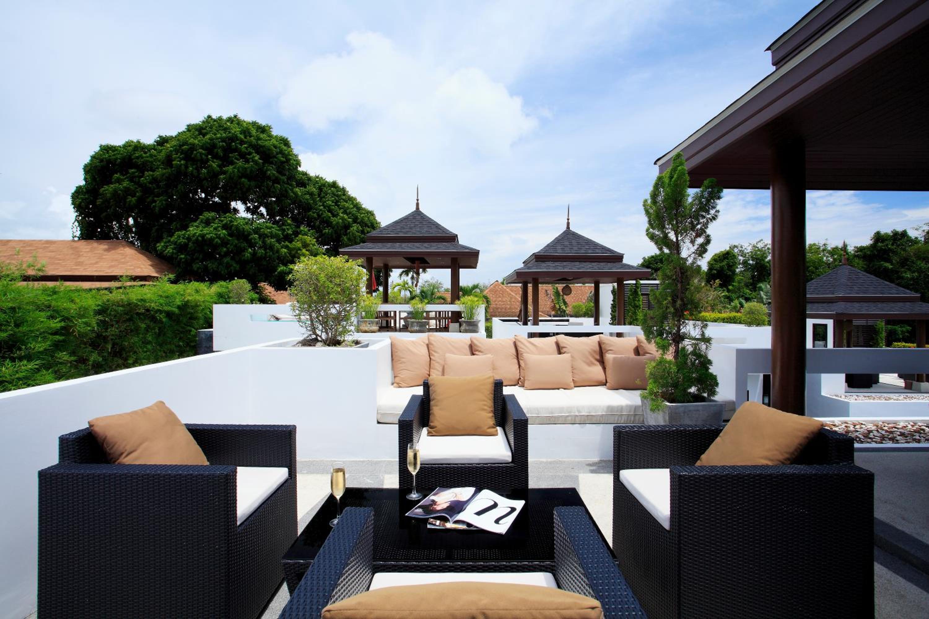 Фото By The Lake 