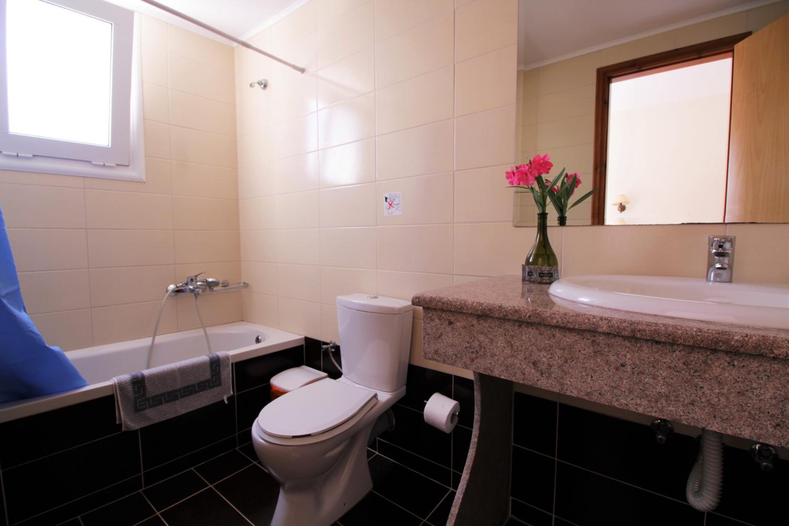 Фото Ampavris Family Apartments