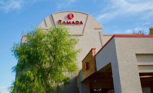Гостиница Ramada by Wyndham Austin South