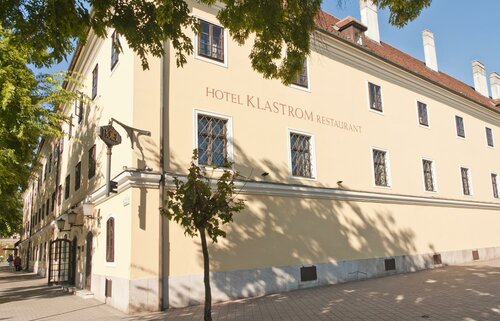 Гостиница Klastrom Hotel в Дьёре
