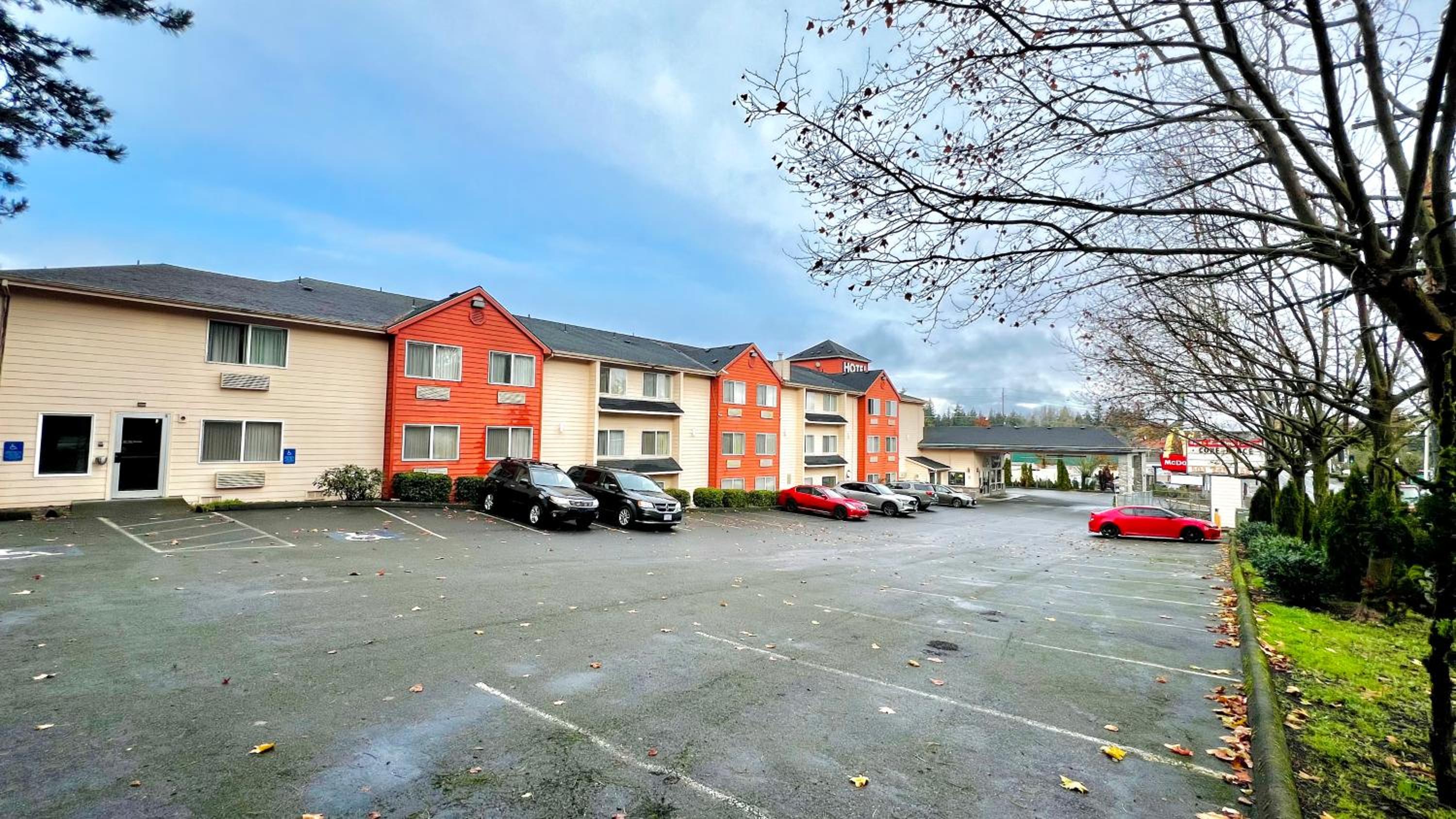 Фото отеля 3