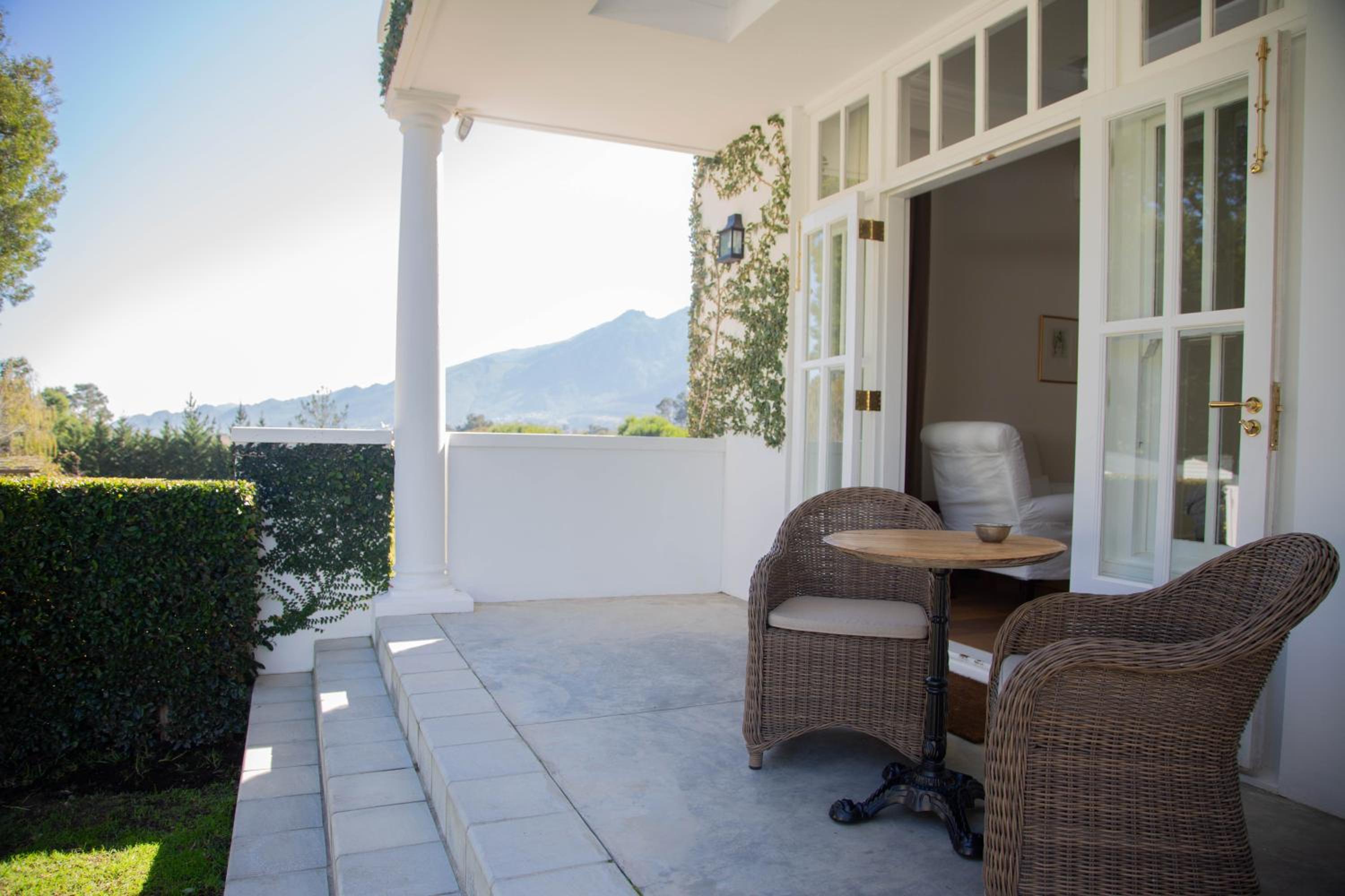 Фото Lily Pond House at Le Lude