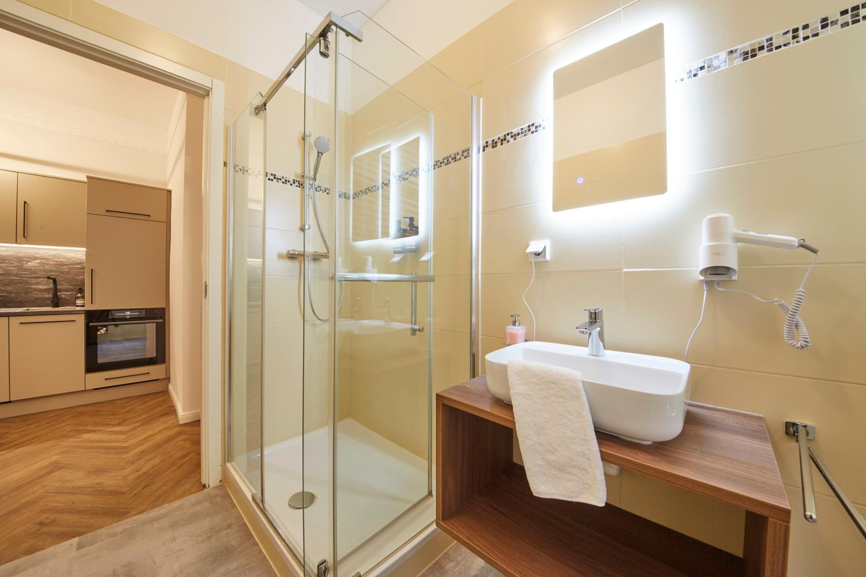 Фото Nove Boutique Apartments