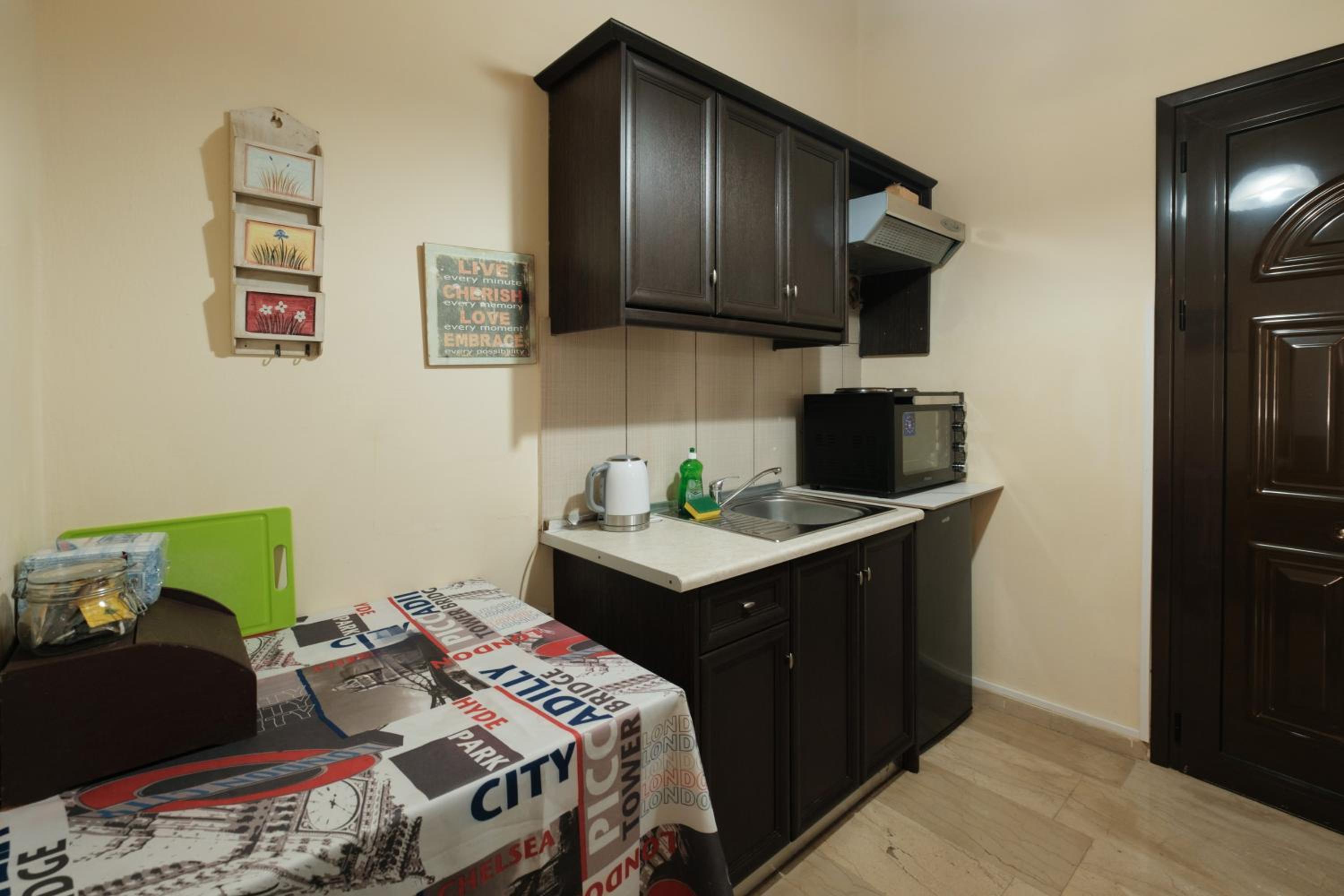 Фото Erifili Apartments