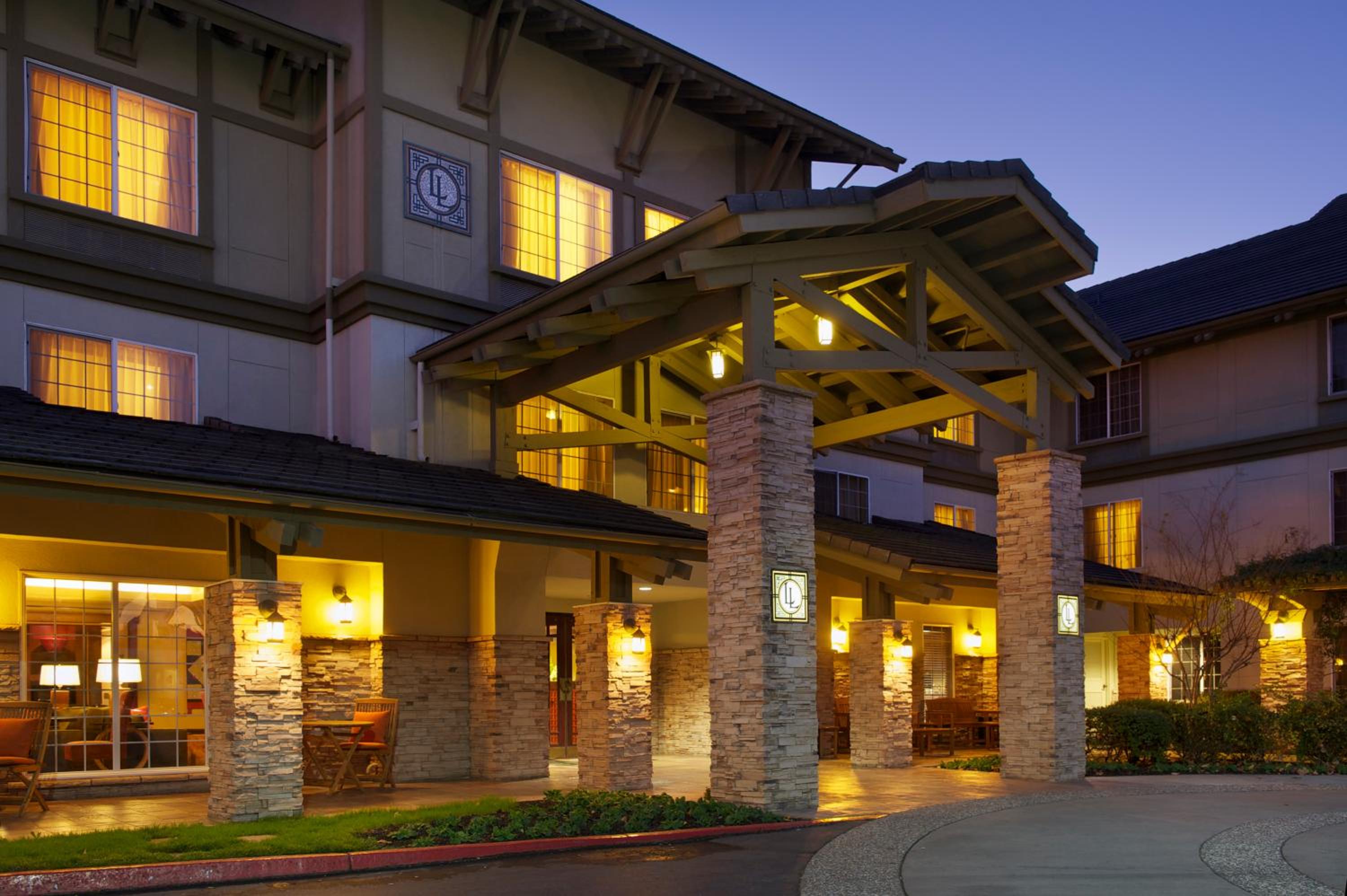 Фото Larkspur Landing Bellevue - An All-Suite Hotel