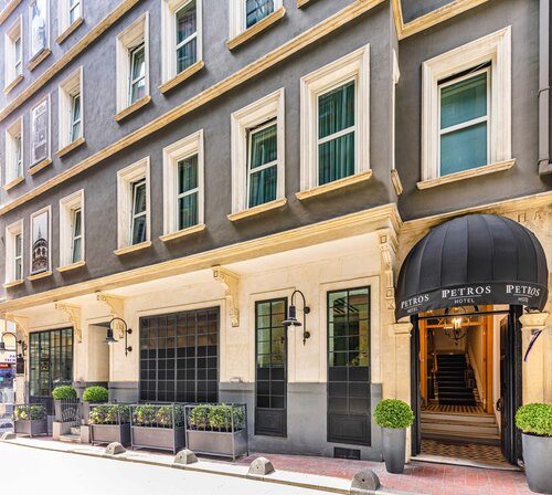 Гостиница Petros Hotel в Бейоглу