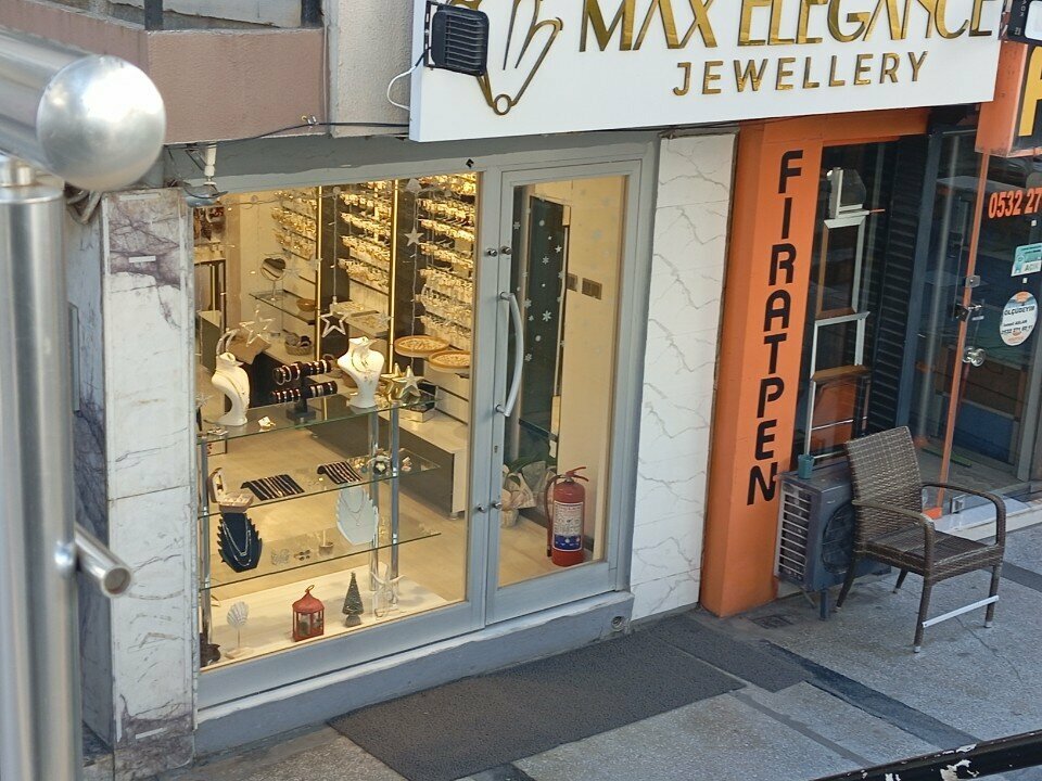 Jewelry shop Max Elegance, Izmir, photo