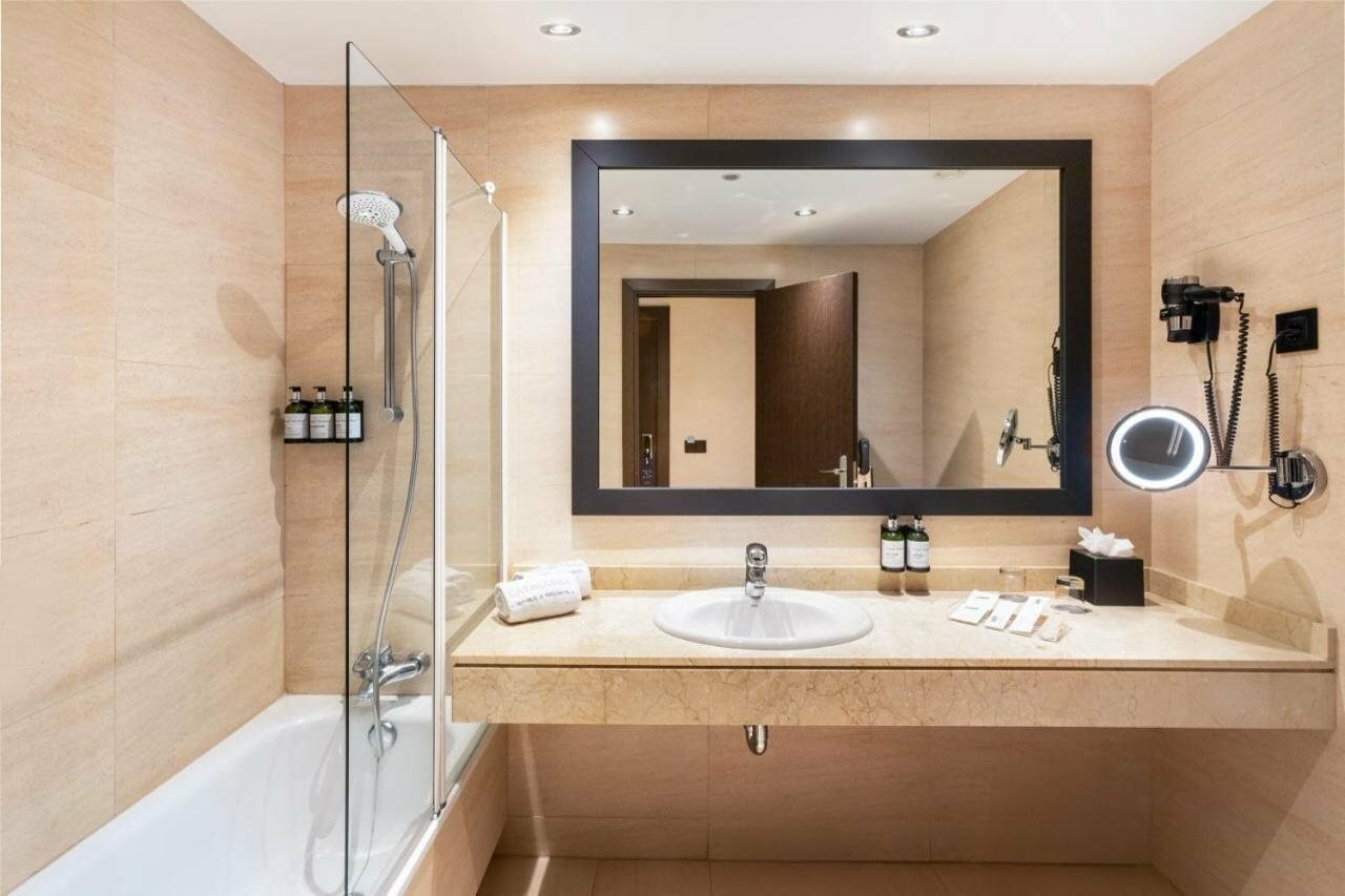 Фото Catalonia El Retiro