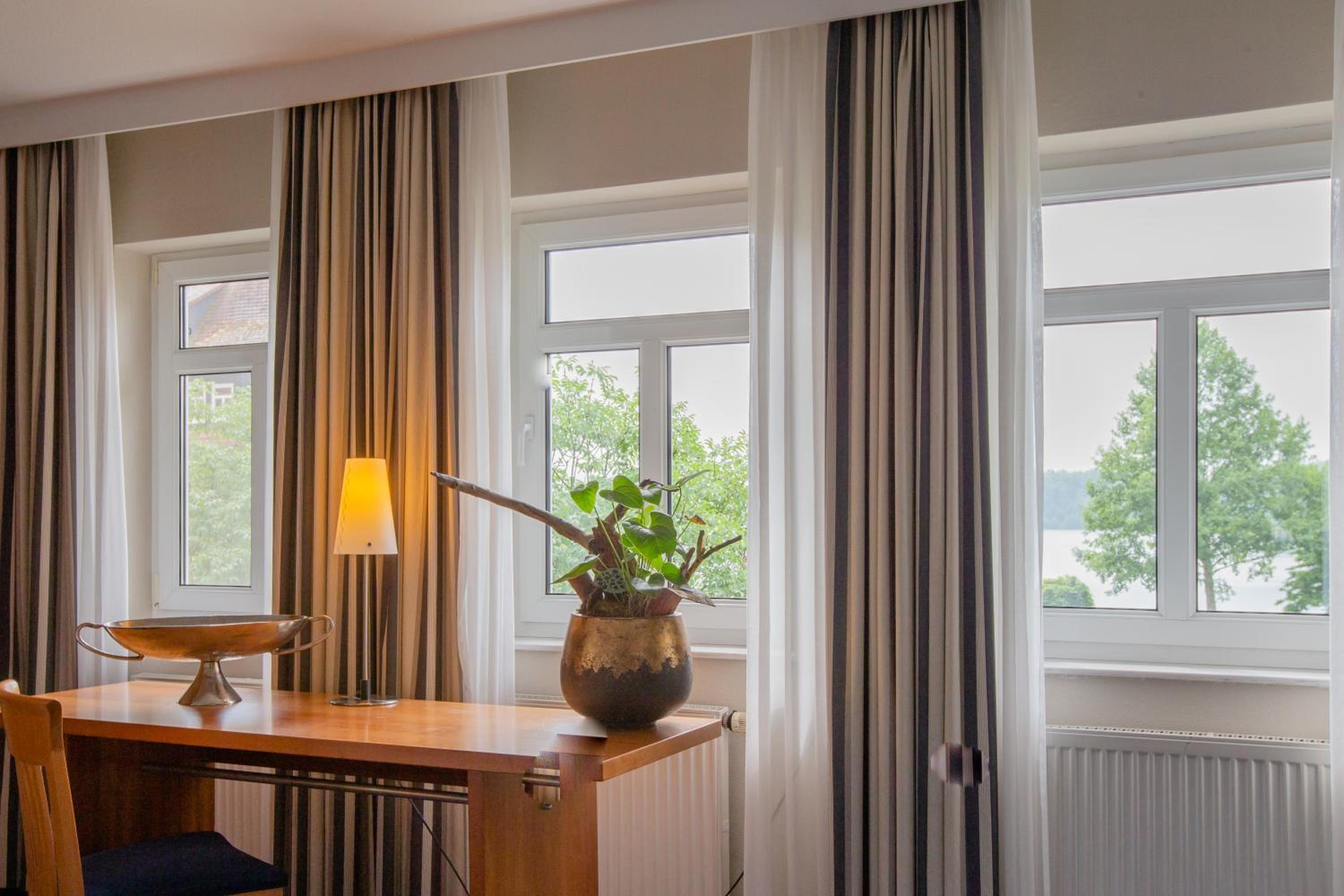 Фото Seehotel Niedernberg - Das Dorf am See