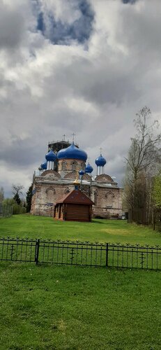 كنيسة أرثوذكسية Церковь Тихвинской иконы Божией Матери ، مقاطعة نوفغورود، صورة