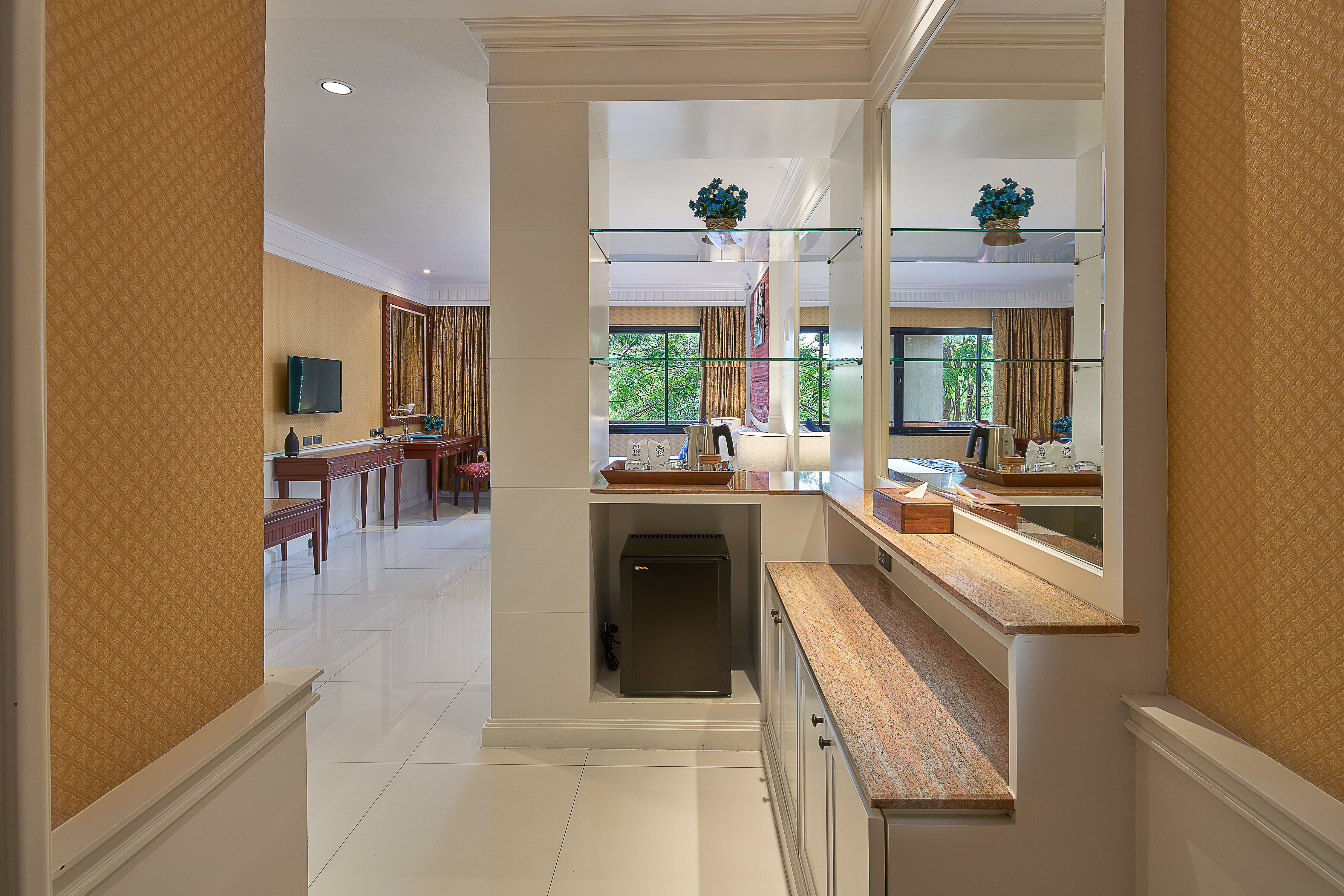 Фото Floral Hotel · Dolphin Circle Pattaya