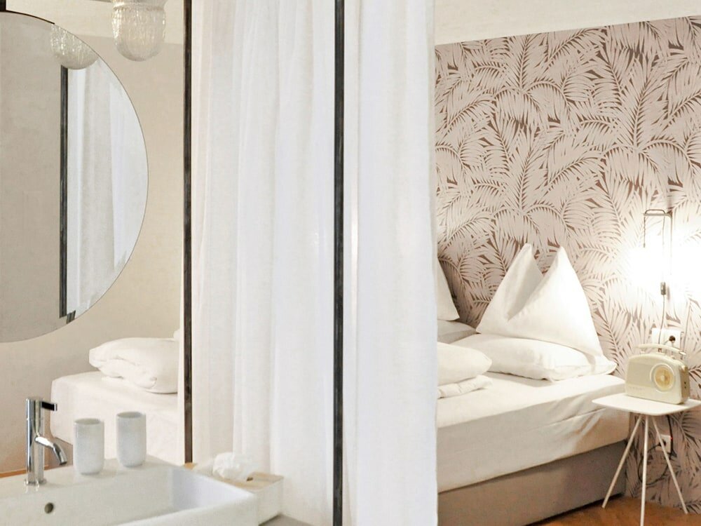 Фото 192934873645